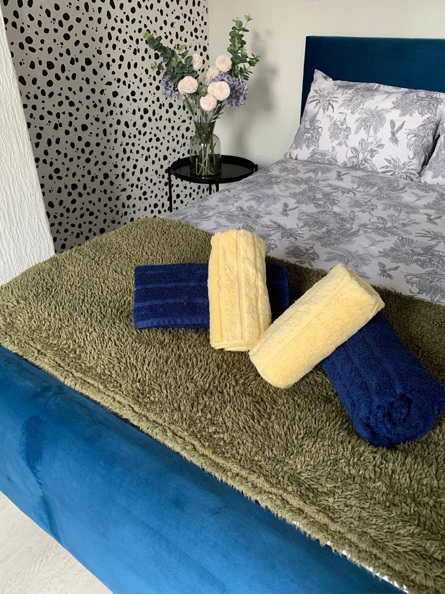 House Of Cosy Dots Villa Northampton Room photo