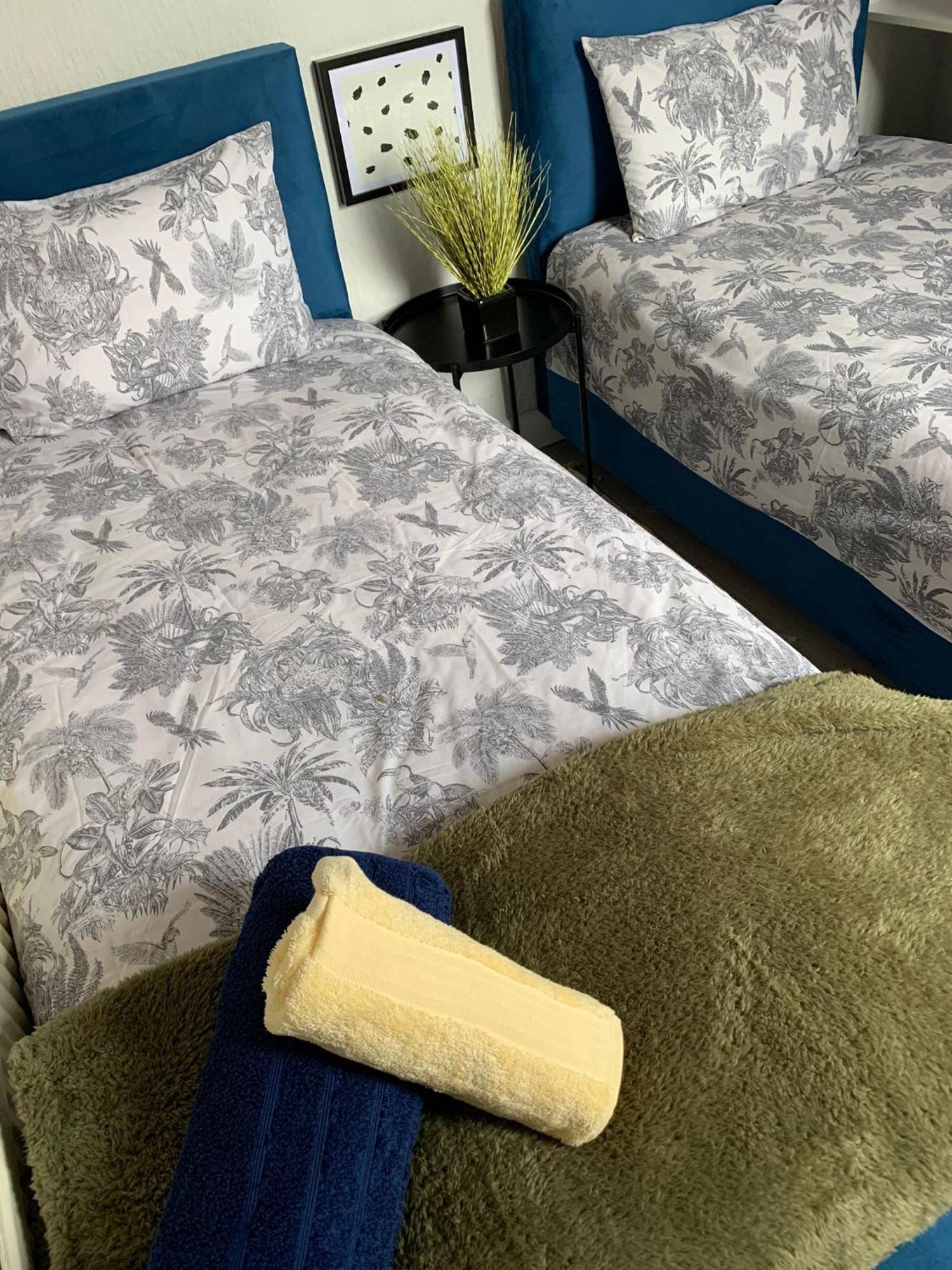 House Of Cosy Dots Villa Northampton Room photo